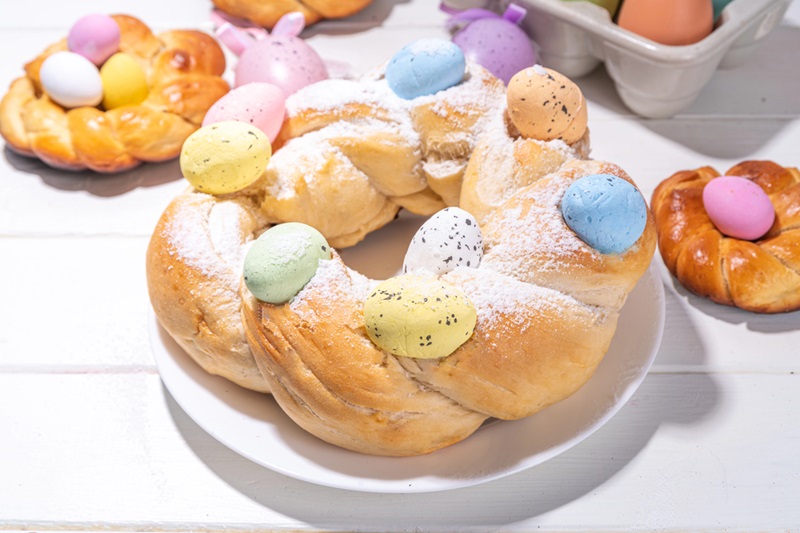 Osterkranz mit Ostereier