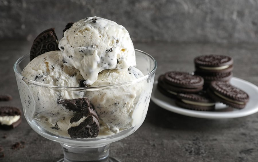 Eis selber machen - cremiges Oreo-Eis.