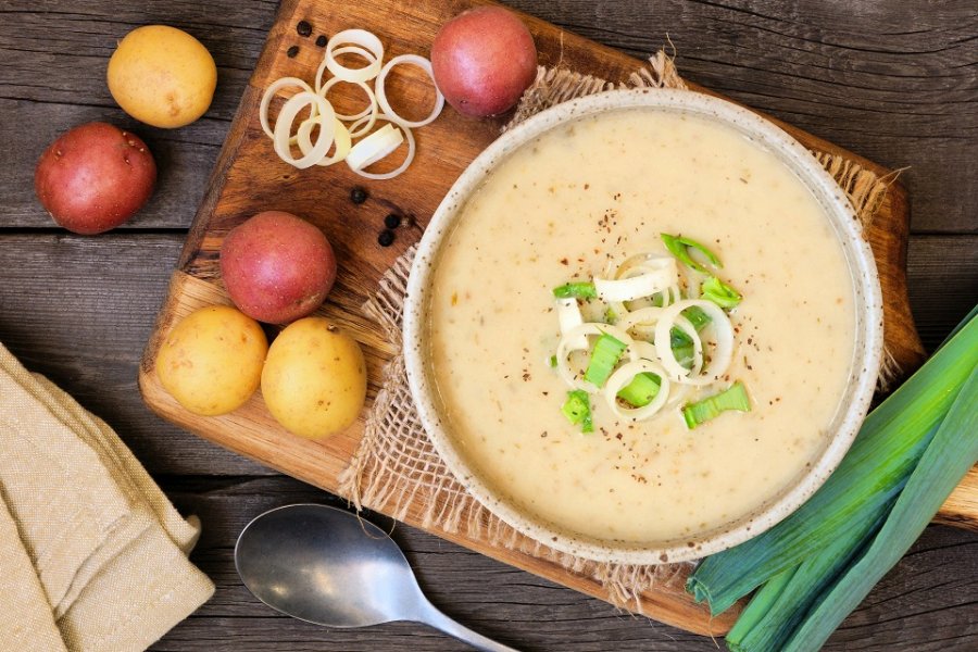 Herbstliche Erdäpfel-Lauch Suppe